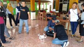 Belajar Menerbangkan Drone